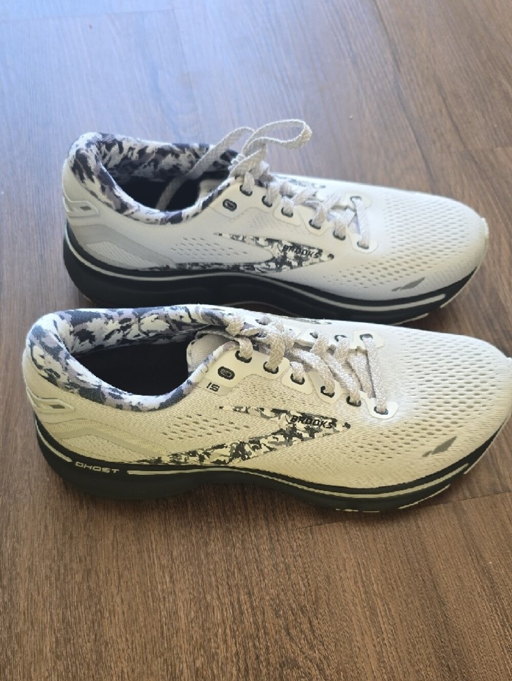 Brooks White Athletic Running Shoes with Black Accent Collar - Picture 2 of 8